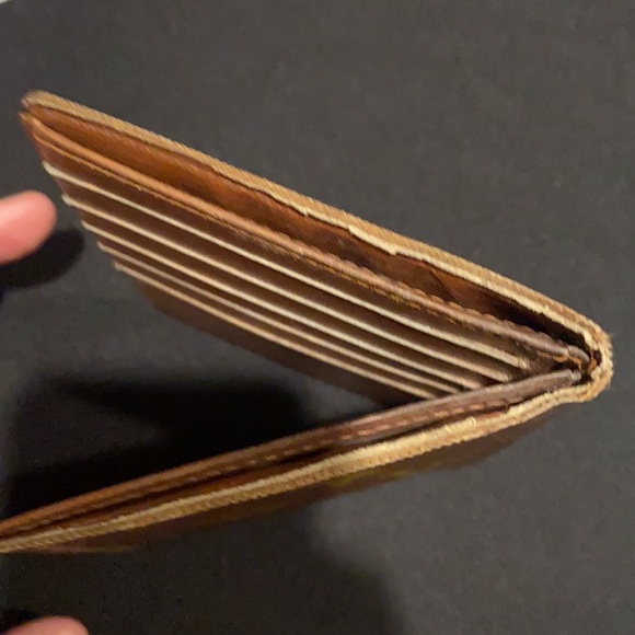 Louis Vuitton Vintage Monogram Canvas Bi-Fold Wallet - Picture 16 of 16